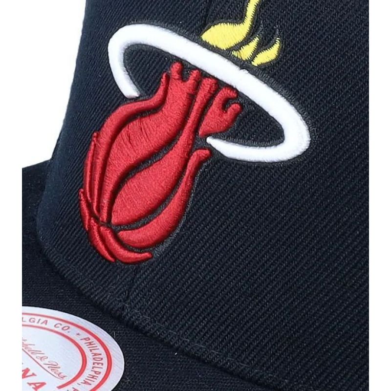 Mitchell & Ness NBA Miami Heat Top Spot Snapback Hwc Heat Cap HHSS2976-MHEYYPPPBLCK Clothing/Basketball/Mitchell & Ness Your Sports Performance