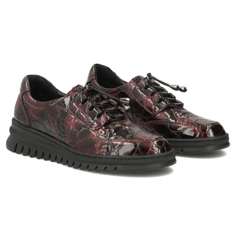 Women's leather half-notes on a wedge, lacquered crocodile burgundy Filippo DP8102