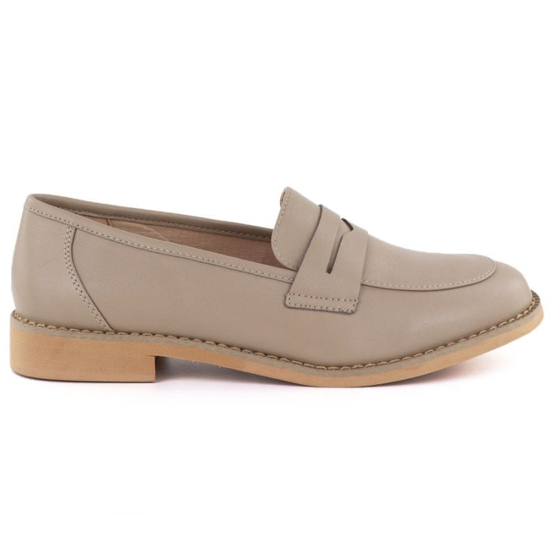 Beige leather loafers Jezzi SFY25128 To be categorized Your Sports Performance