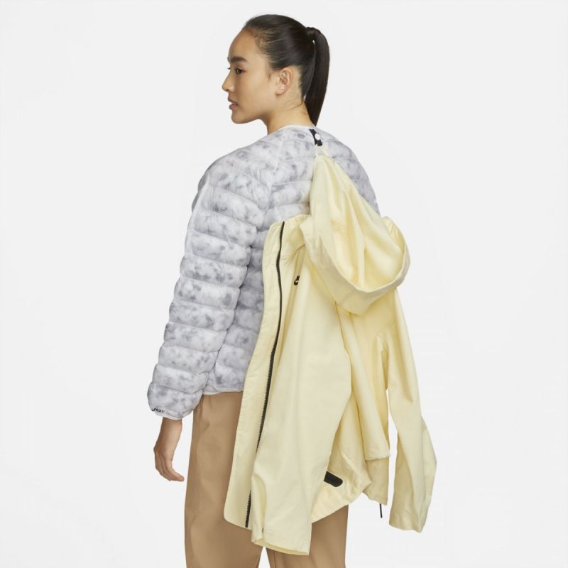 Nike Sportswear Therma-FIT Tech Pack W DD4660-715 jacket Clothing/Outdoor Nike