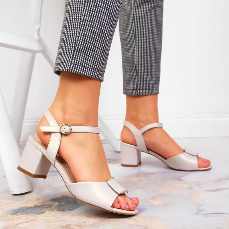 Sandals on the post of Sergio Leone W SK139F beige Footwear/Lifestyle Your Sports Performance