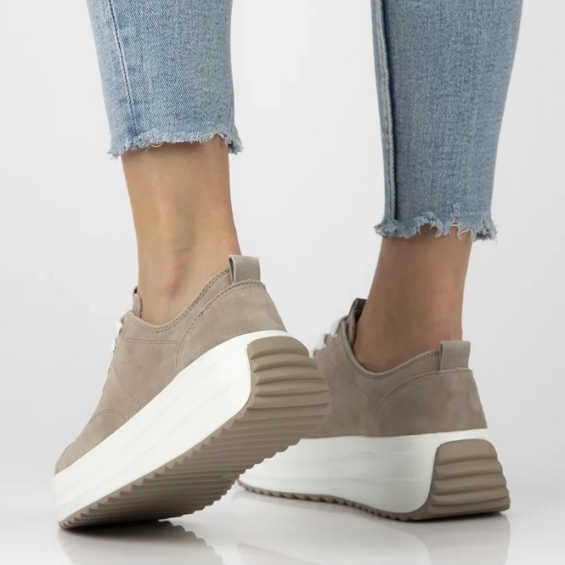 Beige women's leather platform shoes Filippo DP6795 To be categorized Your Sports Performance