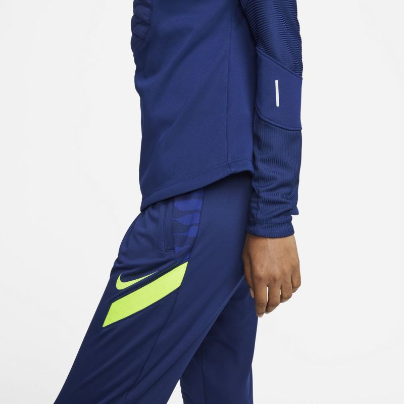 Nike Therma-FIT Strike Winter Warrior Sweatshirt W DD0694-492 Clothing/Training Nike