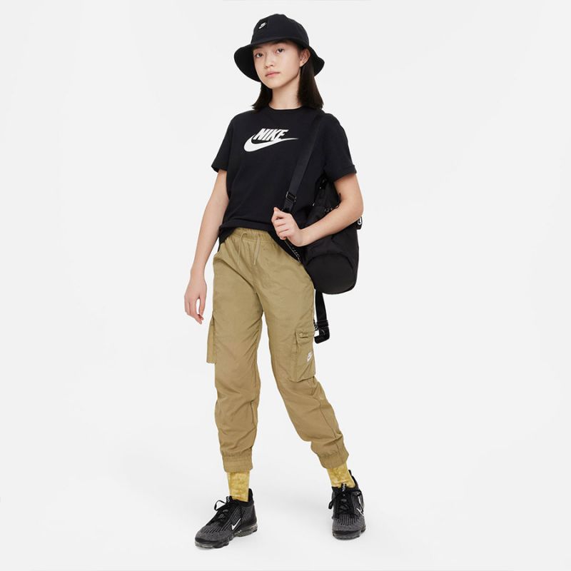 Nike Sportswear Jr FD0928-010 T-shirt Clothing/Lifestyle/T-shirts Nike