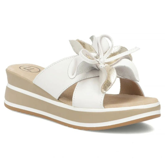 Women's leather wedge sandals with a flower, white Filippo DK7636 Filippo