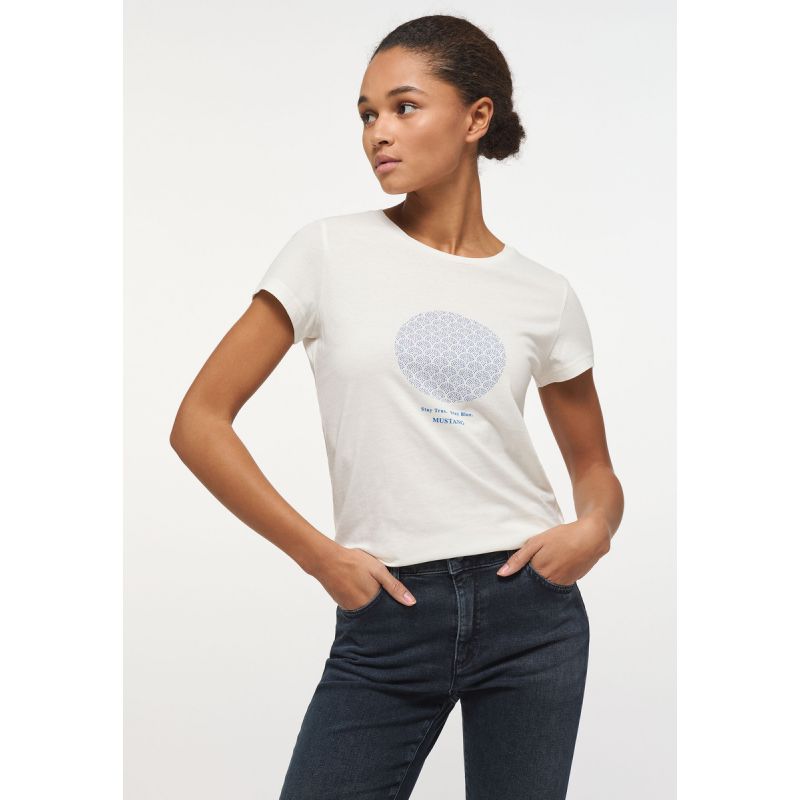 Mustang T-shirt Alexia C Chestprint W 1013383 2013 Clothing/Lifestyle/T-shirts/Mustang Your Sports Performance