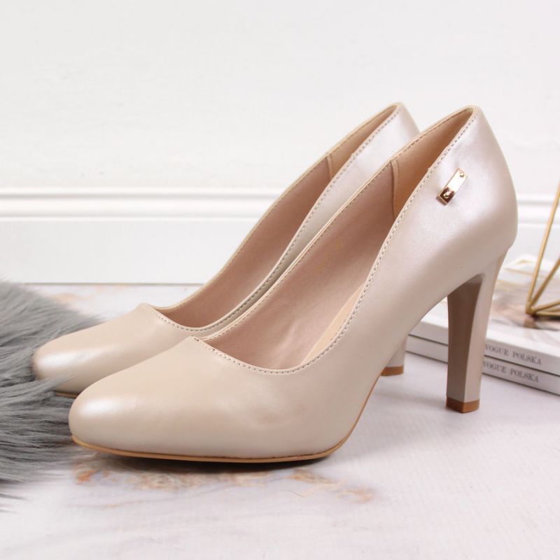 Pumps on the post Sergio Leone W SK3AC pearl nude Footwear/Lifestyle/Sergio Leone Your Sports Performance