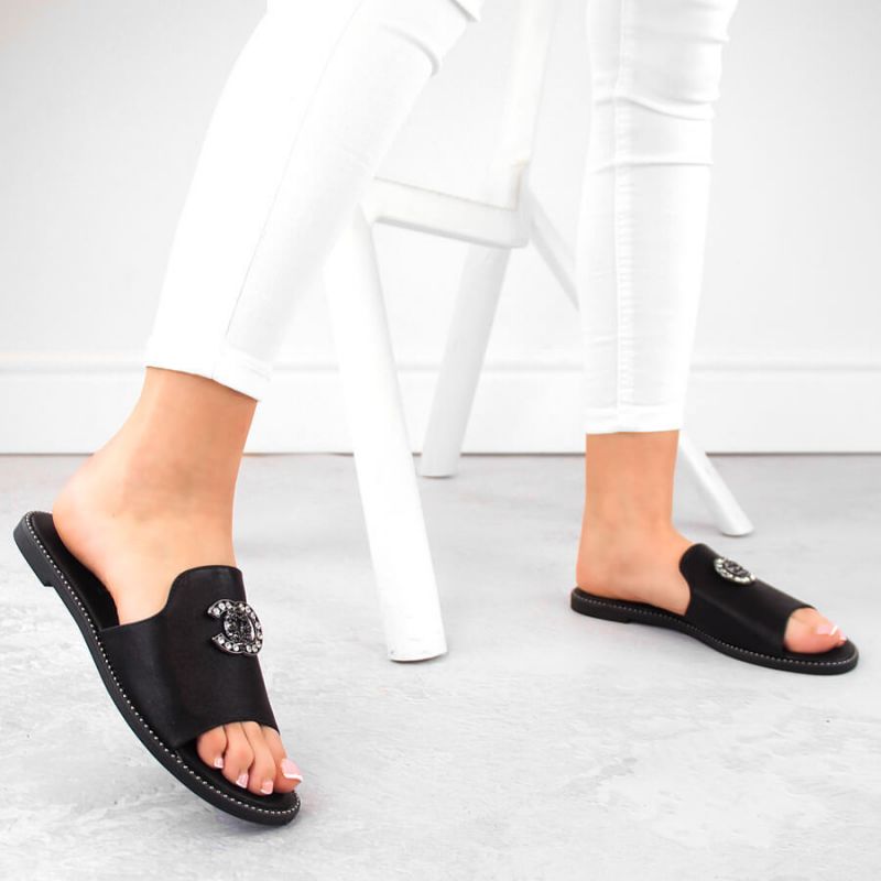 Comfortable flip-flops with rhinestones S.Barski W OLI258A, black Footwear/Lifestyle/S.Barski Your Sports Performance