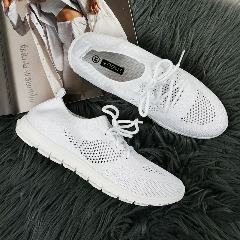 News W EVE211C slip-on sneakers white Footwear/Lifestyle/News Your Sports Performance