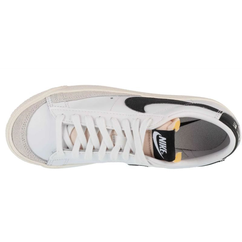 Nike W Blazer Low 77 DC4769-102 White 35.5 In preparation Nike
