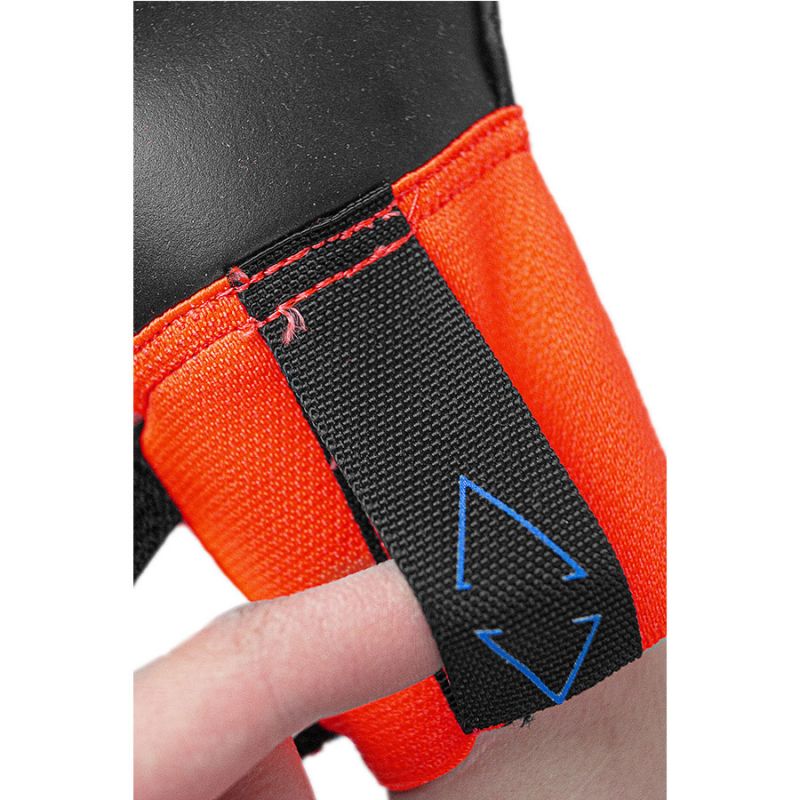 Reusch Attrakt Duo M 54 70 025 2211 gloves Accessories/Gloves Your Sports Performance