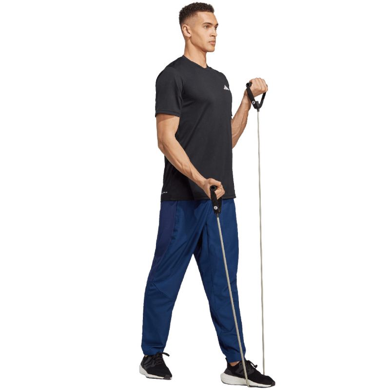 adidas Train Essentials Training T-shirt M IC7428 Clothing/Training Adidas