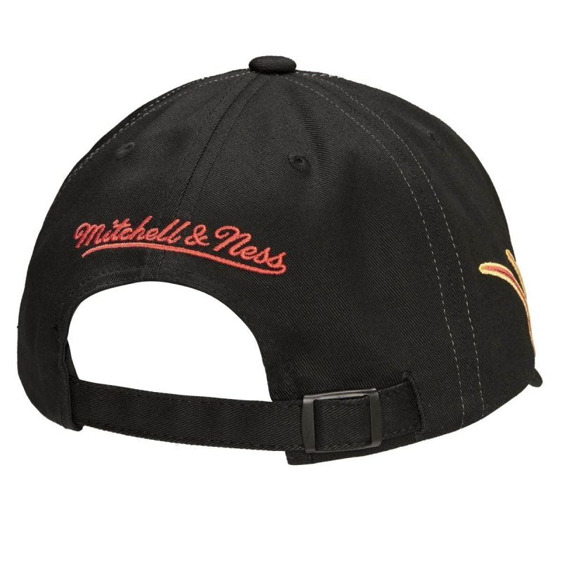 Mitchell & Ness NBA LA Los Angeles Lakers Flamez Strapback Cap - 6LUXMM20018 LALBLCK Odzież/Czapki/Czapki z daszkiem Your Sports Performance