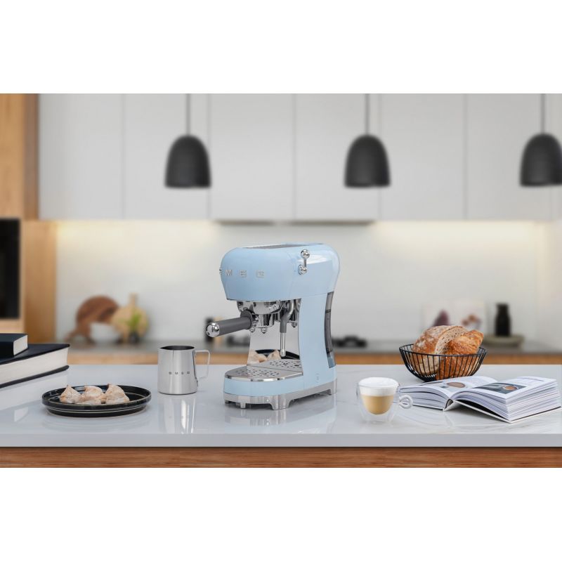 Smeg ECF02PBEU Pastel Blue Coffee Machine AGD - Produkty/Ekspresy do kawy Your Sports Performance