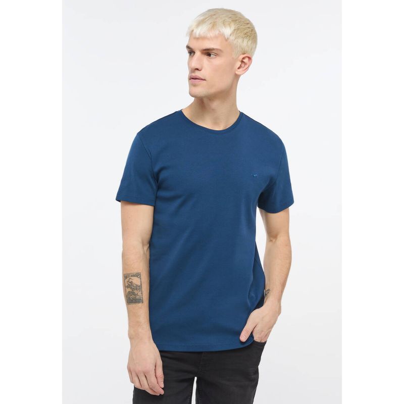Mustang Aaron C Basic T-shirt M 1013822-5230 Clothing/Lifestyle/T-shirts/Mustang Your Sports Performance
