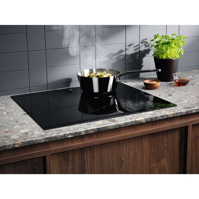 ELECTROLUX EIS62443 induction hob AGD - Produkty/Płyty grzejne do zabudowy Your Sports Performance