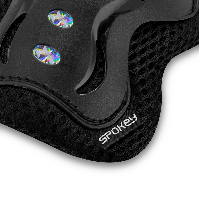 Spokey Shield BKnew Jr Protector Set SPK-944728 Accessories/Protectors and knee pads Your Sports Performance
