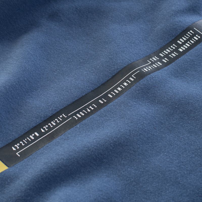 Men's AKSEL Sweatshirt In preparation Your Sports Performance