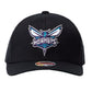 Mitchell &amp; Ness NBA Charlotte Hornets cap HHSSINTL102-CHOYYPPPBLCK Clothing/Basketball/Mitchell & Ness Your Sports Performance