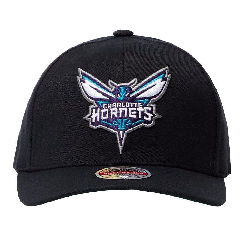 Mitchell &amp; Ness NBA Charlotte Hornets cap HHSSINTL102-CHOYYPPPBLCK Clothing/Basketball/Mitchell & Ness Your Sports Performance