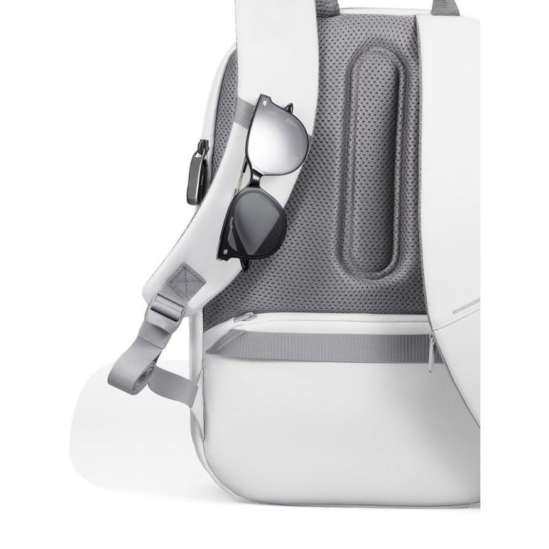 XD DESIGN BOBBY EDGE OFF WHITE BACKPACK P/N: P706.2503 Bagaż/Plecaki Your Sports Performance