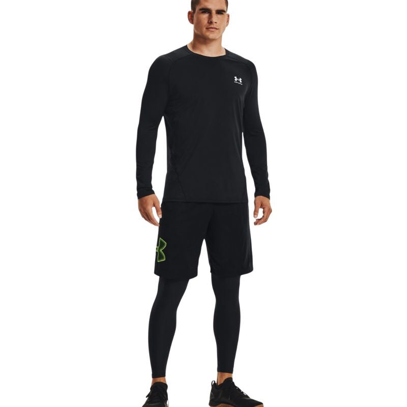 Under Armor Tech Graphic M shorts 1306443 008 Clothing/Training Your Sports Performance