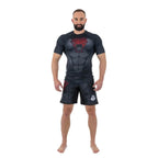 The "Snake" compression Rashguard shirt is made of DBX MORE DRY M material. ODZIEŻ - Koszulki treningowe Your Sports Performance