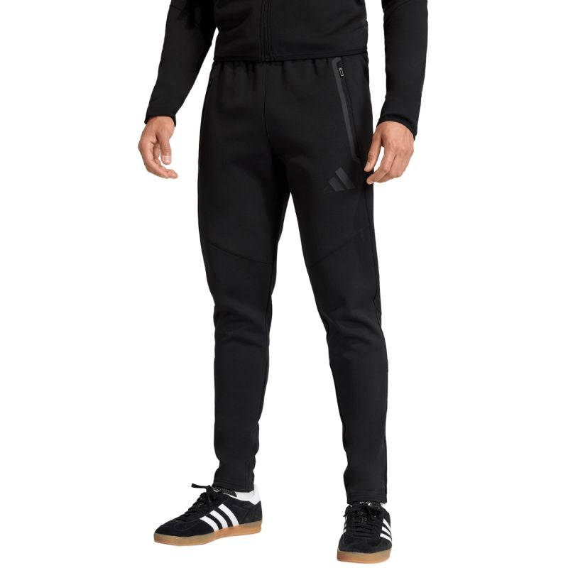 Men's adidas Tiro 26 Travel Sweat Pant black KF6072 To be categorized Your Sports Performance