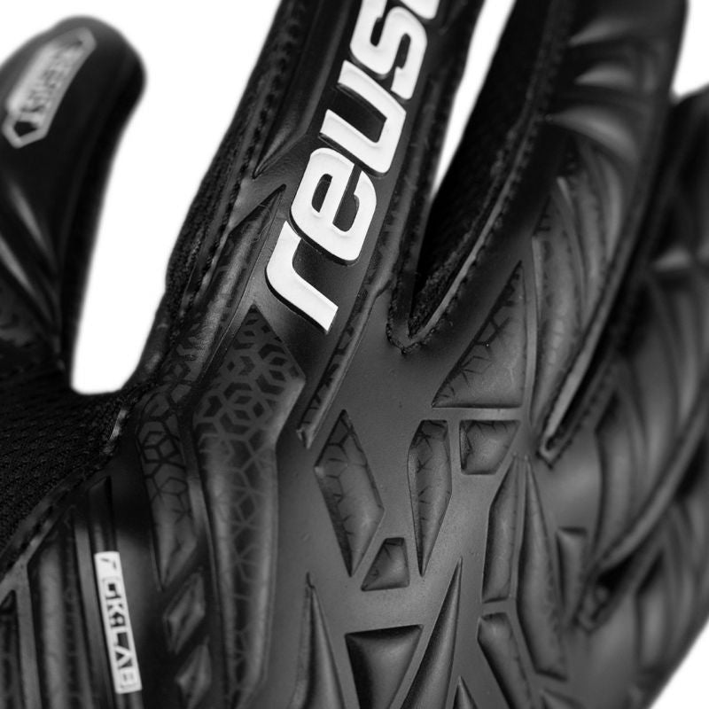 Reusch Attrakt Resist Jr 5572615 7700 Goalkeeper Gloves Accessories/Gloves Your Sports Performance