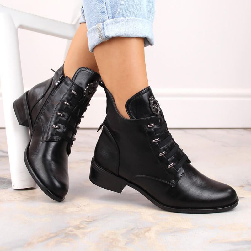 Insulated flat-heeled ankle boots Jezzi W JEZ412A, black Footwear/Outdoor/Jezzi Your Sports Performance