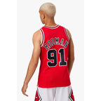 Mitchell &amp; Ness Chicago Bulls NBA Dennis Rodman T-shirt M SMJYGS18154-CBUSCAR97DRD Clothing/Basketball/Jordan Your Sports Performance
