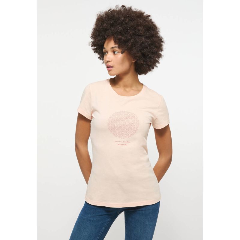 Mustang T-shirt Alexia C Chestprint W 1013383 7262 Clothing/Lifestyle/T-shirts/Mustang Your Sports Performance