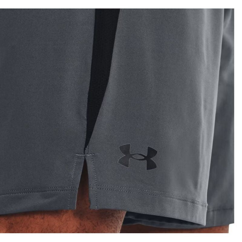Under armour shorts loose on sale heatgear