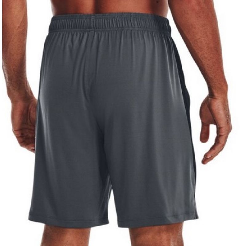 Under armor store loose heatgear shorts