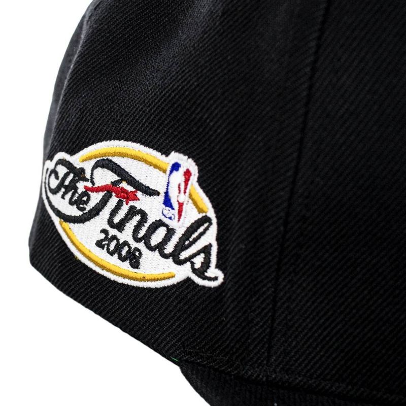 Mitchell & Ness NBA Boston Celtics Top Spot Snapback Hwc Celtics Cap HHSS2976-BCEYYPPPBLCK Clothing , Hats, scarves, gloves , Men Your Sports Performance